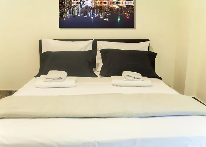 Fiλoξεnia In Gazi- Athens Center Apartment